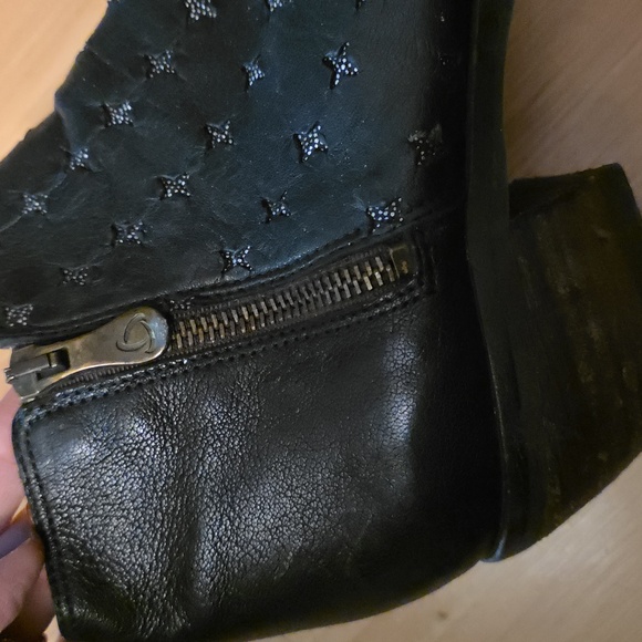 Kanna Leather Cowbow Style Ankle Pointy Boots - Picture 3 of 6